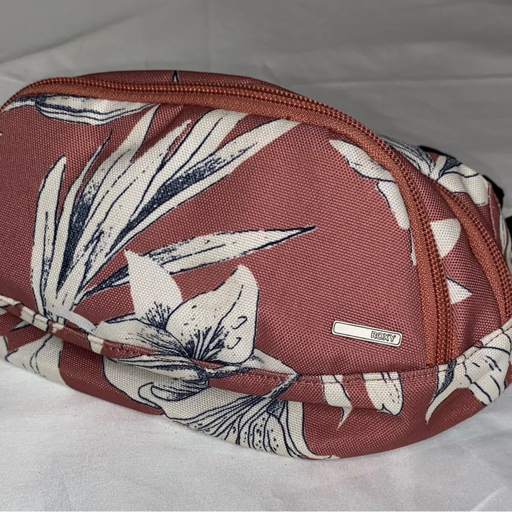 Roxy Waist Fanny Pack Floral Adjustable Belt